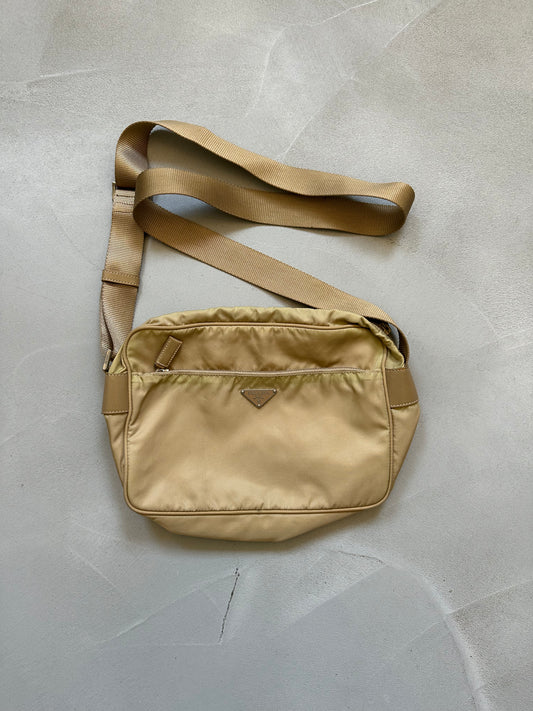 Prada shoulderbag big beige