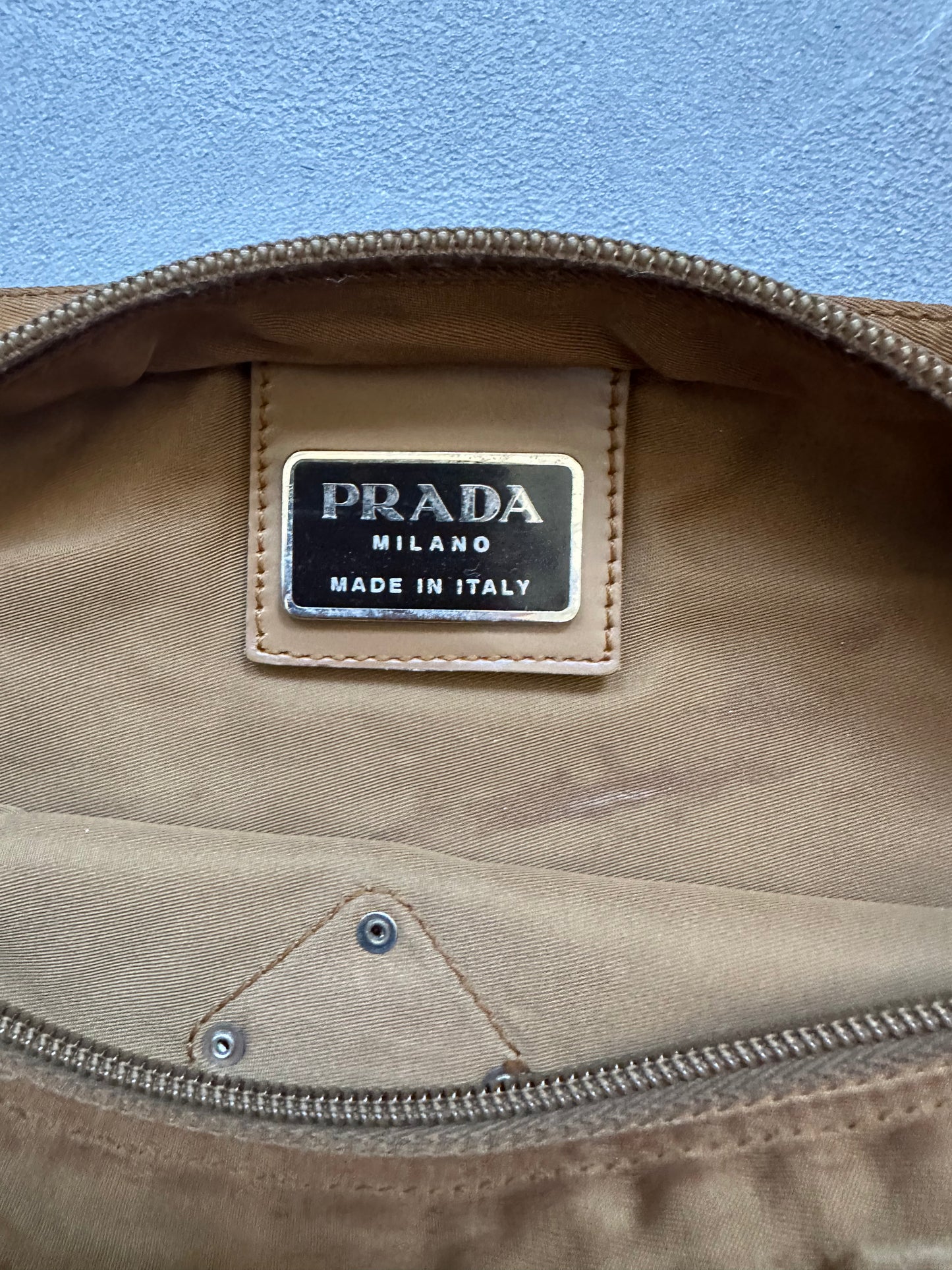 Prada shoulderbag brown