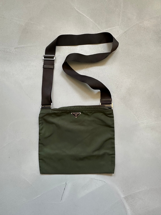 Prada shoulderbag olive