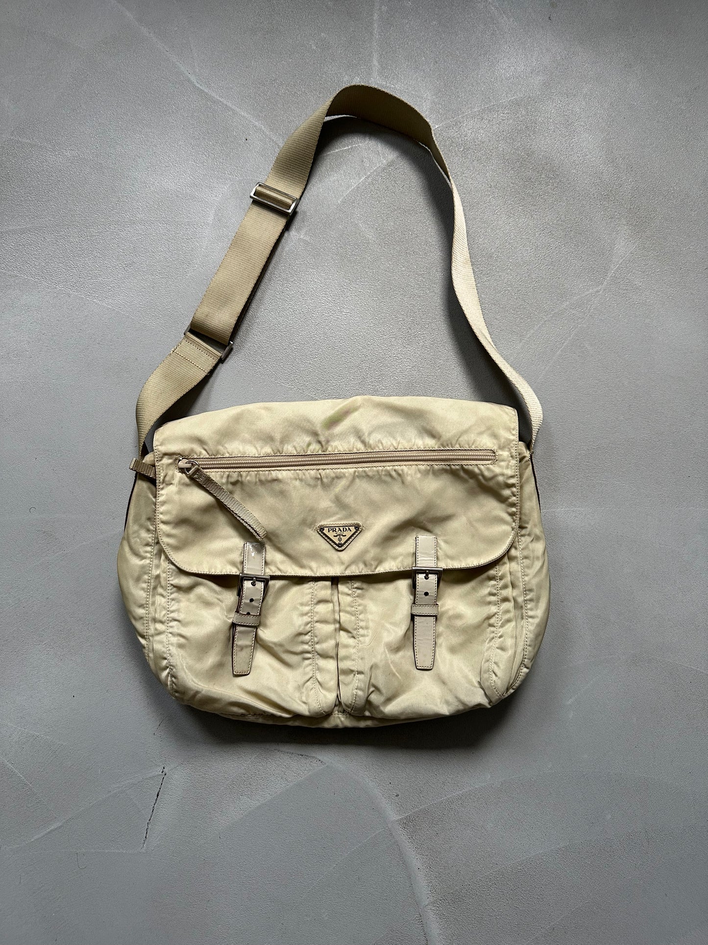 Prada messenger beige large