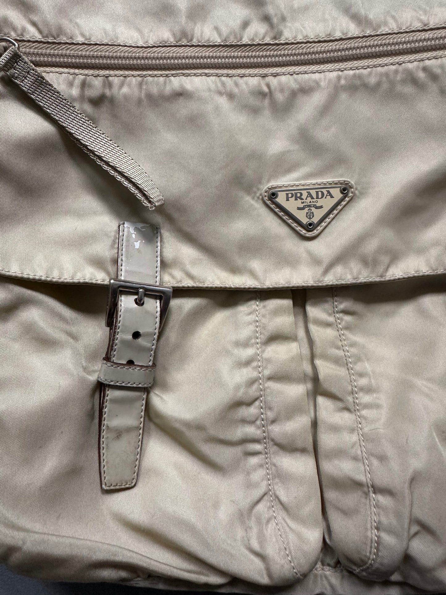 Prada messenger beige large