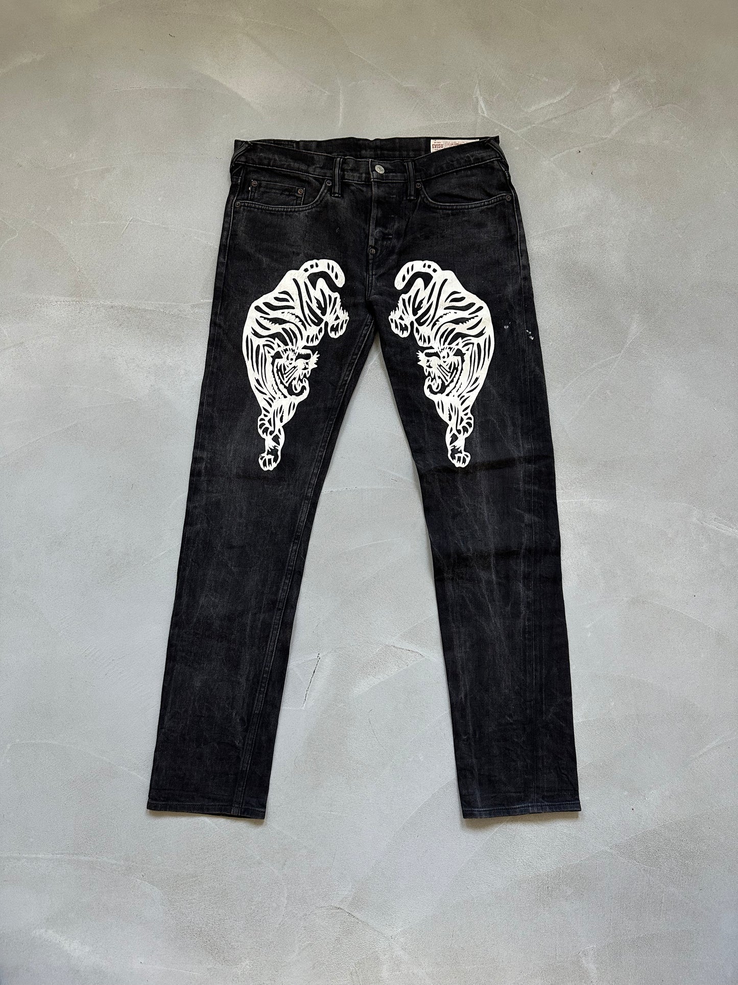 Evisu tiger print black